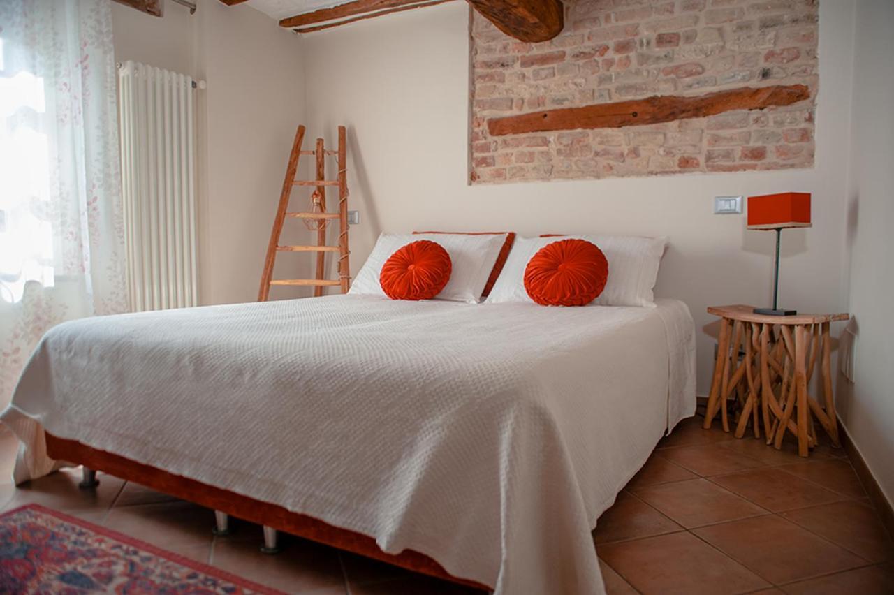 Il Giardino Sul Tetto B&B Guarene Zewnętrze zdjęcie
