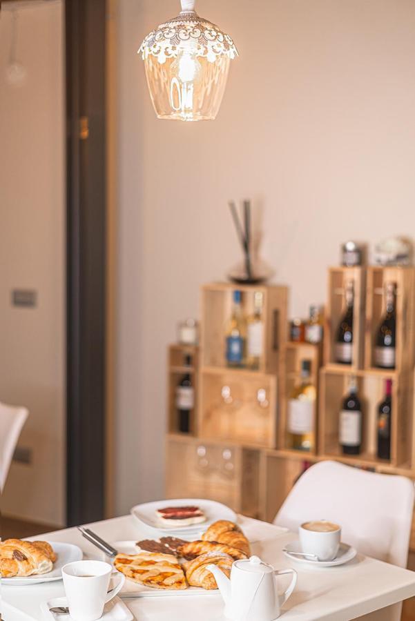 Il Giardino Sul Tetto B&B Guarene Zewnętrze zdjęcie